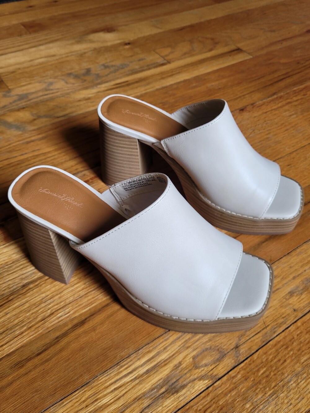 Universal Thread Women's White Vegan Leather Open-Back Block Heel Mules Size 7.5